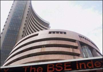 sensex gains 130 pts in early trade on fund inflows asian cues