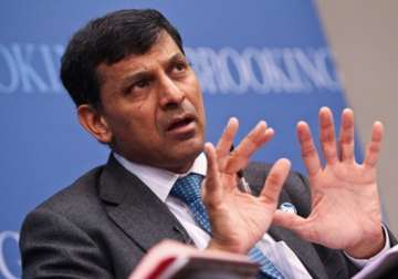 rbi sees growth recovery but retains gdp projection at 7.4