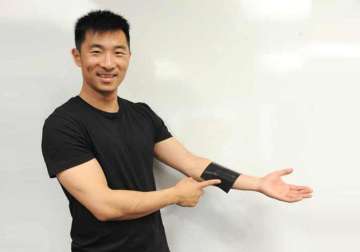 scientists develop shape changing stretchable keyboard