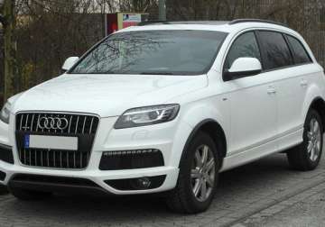 audi recalls 382 units of suv q7 in india