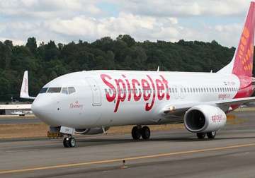 spicejet announces another offer tickets available for rs 2 999