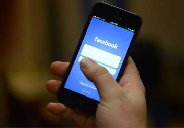 facebook s userbase touches 125 million in india
