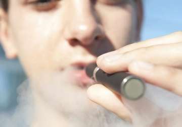 e cigarette advertising triggers urge to smoke