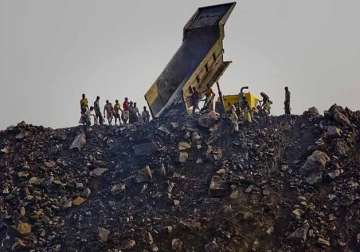 hindalco jindal power bag coal mines on third day of auctions