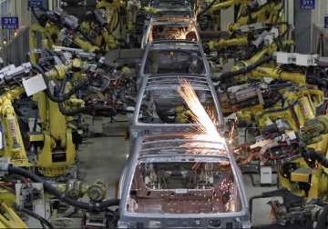 india manufacturing services growth lags china in sep hsbc