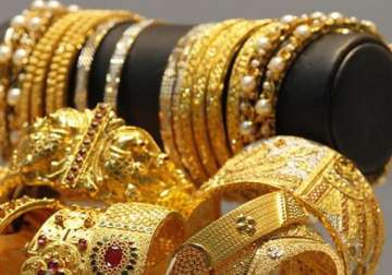 gold gains rs 130 on wedding season demand