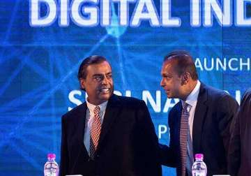 reliance adag to invest rs 10k cr in tech space anil ambani
