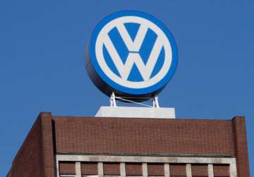 germany launches probe into volkswagen emissions scandal