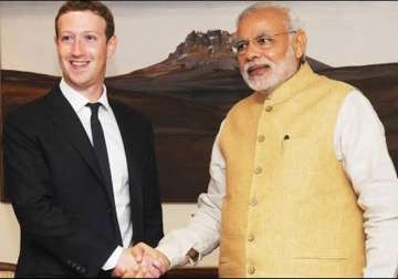 zuckerberg backs call for universal internet access by 2020