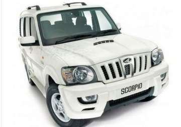 mahindra ties up with snapdeal for scorpio facelift pre bookings