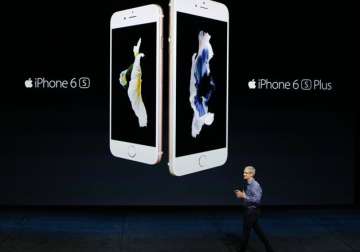 apple unveils iphone 6s iphone 6s plus with 3d touch feature