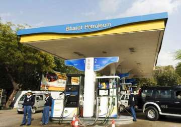 modi government plans selling 3 stake in bpcl to raise rs 1 800 crore