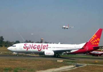 spicejet shares tank on fund scarcity flight cancellations