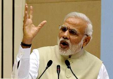 modi says small businessmen drives economy not large companies