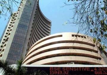 sensex down 28 points in early trade on profit booking