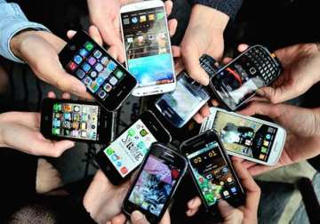 india to become world s second largest smartphone market