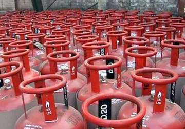 govt plans to introduce 2 kg cooking gas cylinder for poor and needy