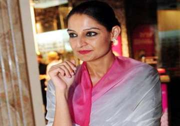 dlf s pia singh resigns from post of whole time director