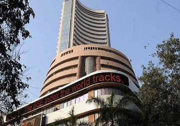 sensex tanks 265 points as chinese data queer the pitch