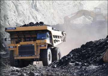 on day 1 of coal bids government nets rs 2 529 crore