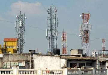 call drops trai to impose up to rs 2 lakh penalty for poor service