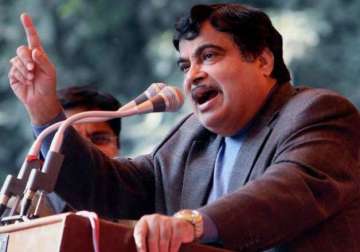 looking to hedge rs 1 lakh crore loan nitin gadkari