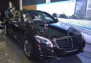 mercedes launches maybach s600 at rs 2.6 crore