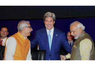 vibrant gujarat kerry calls for greater indo us economic ties