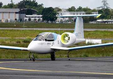 china makes first electric passenger plane