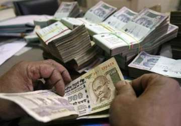 govt doubles monthly bonus calculation ceiling to rs 7 000