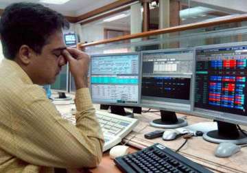 sensex dives further down over 76 pts