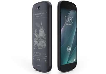 yotaphone 2 dual screen smartphone to be launched on december 3