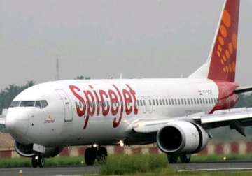 spice jet pays off november salaries clears old dues