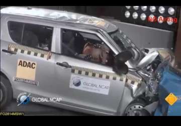 maruti suzuki swift datsun go fail crash tests