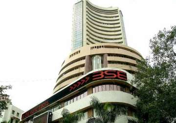 sensex sheds 42 points in early trade
