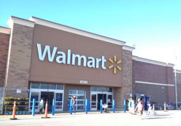 wal mart to shutter 269 stores 154 of them in us