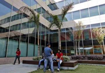 tech mahindra to expand its base in us