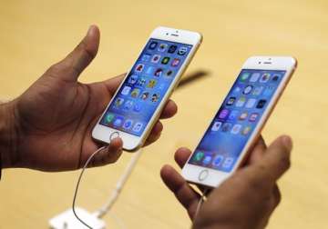 india to get apple s iphone 6s iphone 6s plus on october 16