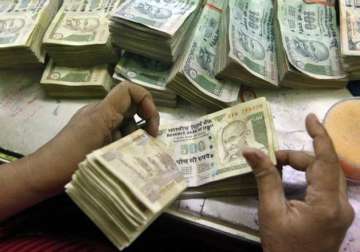 govt misses tax collection target by rs 2 288 cr in fy15