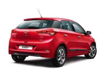 hyundai receives 56 000 bookings for the 2015 elite i20