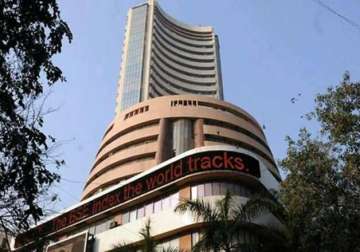 sensex gains 107 pts in early trade on manufacturing data