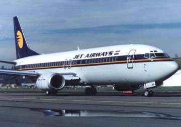 jet airways back in black posts rs 3 crore quaterly operating profit