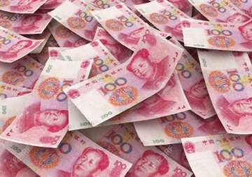 china devalues currency on second consecutive day sparks fears of currency war