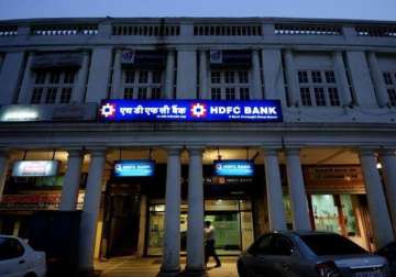 hdfc bank slashes base rate by 0.35 loans to be cheaper