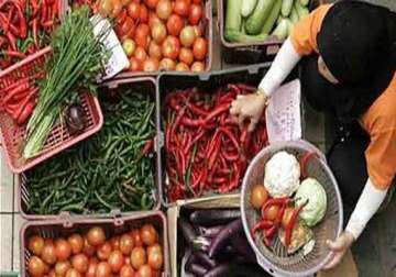 inflation eases to 3 yr low of 5.96 on cheaper veggies