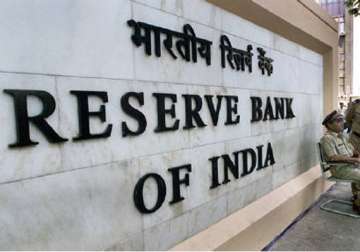 inflation cannot be controlled without sacrificing growth says rbi