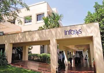 infosys agrees to pay record 34 mn to settle us visa row