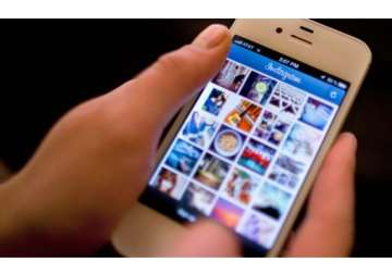 instagram says fixing bug that hides users photos
