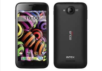 intex launches aqua curve with 5 inch qhd display