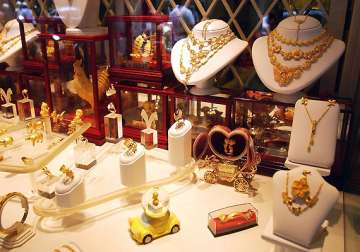 jewellery sales likely to spurt 30 35 on dhanteras